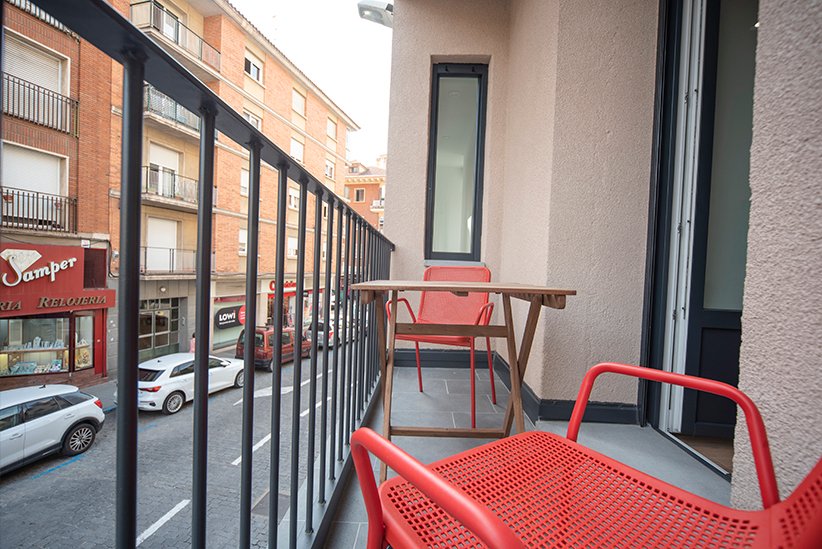 Apartamentos 3 habitaciones Coliving Piso 1o Derecha Terraza 02